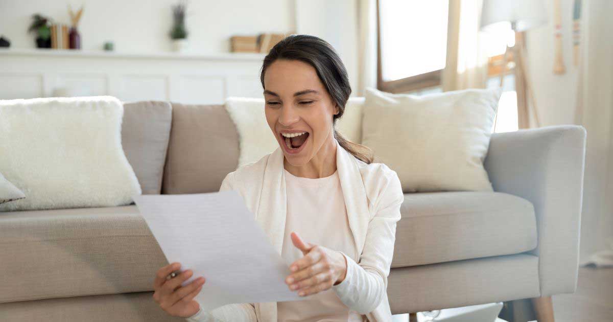 Overjoyed-Teen-Girl-after-getting-the-scholarships